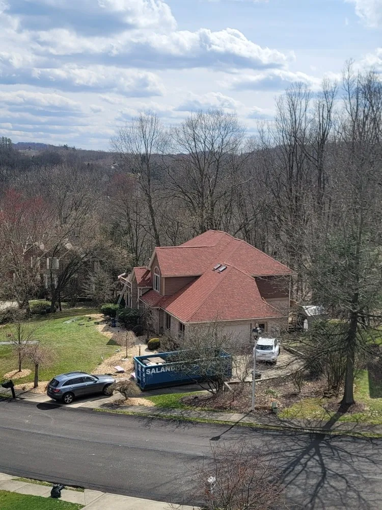 Top-rated roof leak repair experts serving West Farmington, OH - Mas Construction And Roofing