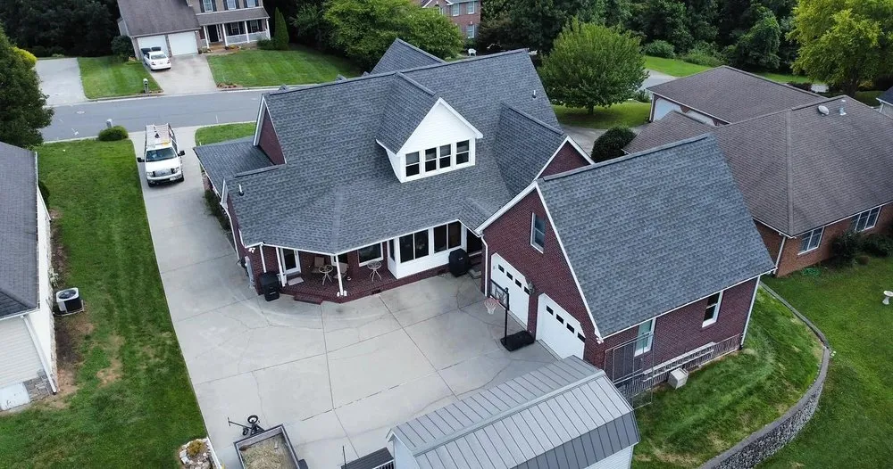 Reliable residential roofing service for fast service across Wirtz, VA - Mason Roofing