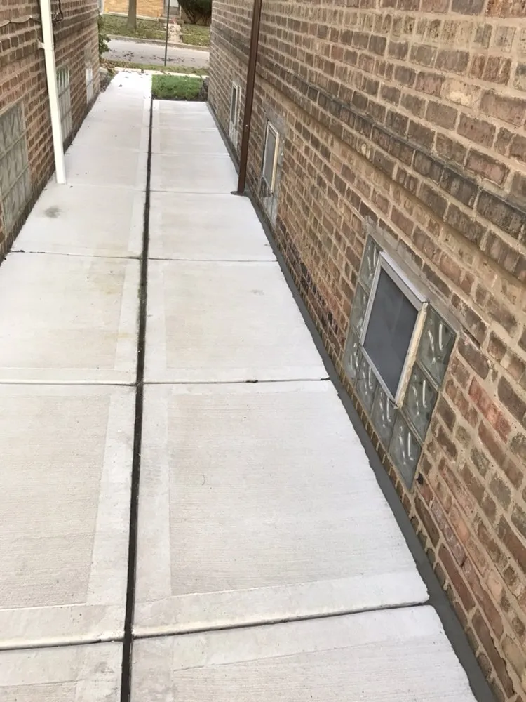 Slide of Mason’s Roofing & Contracting