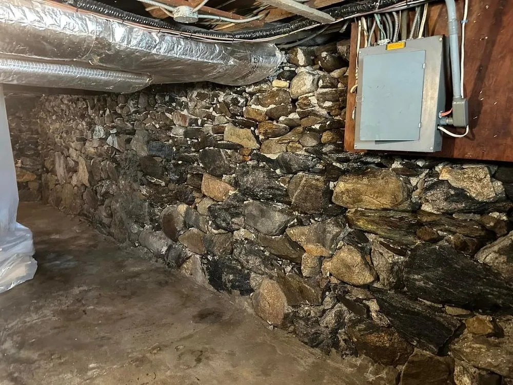 Slide of Mass-wide masonry and waterproofing