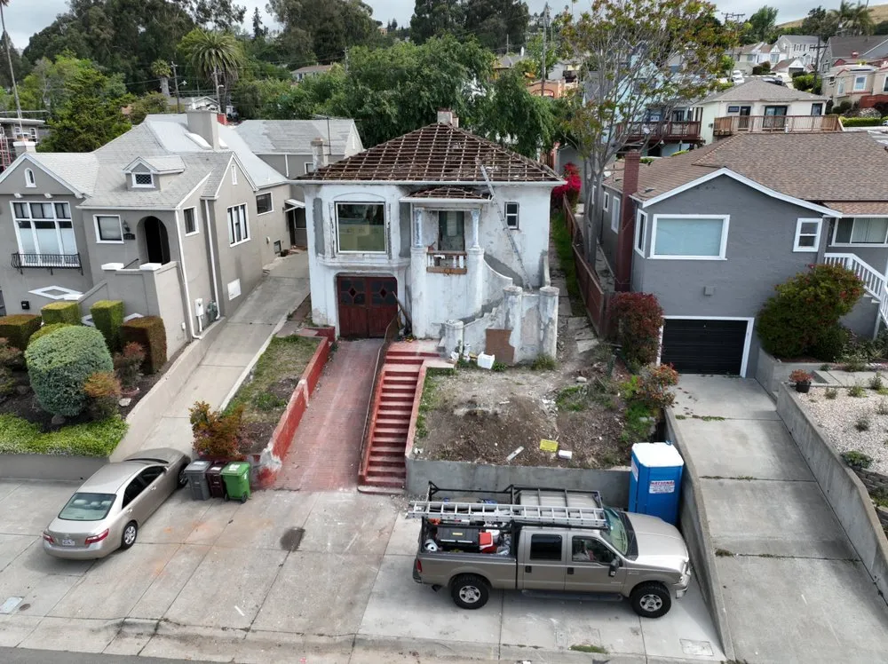 Slide of Master Craft Roofing