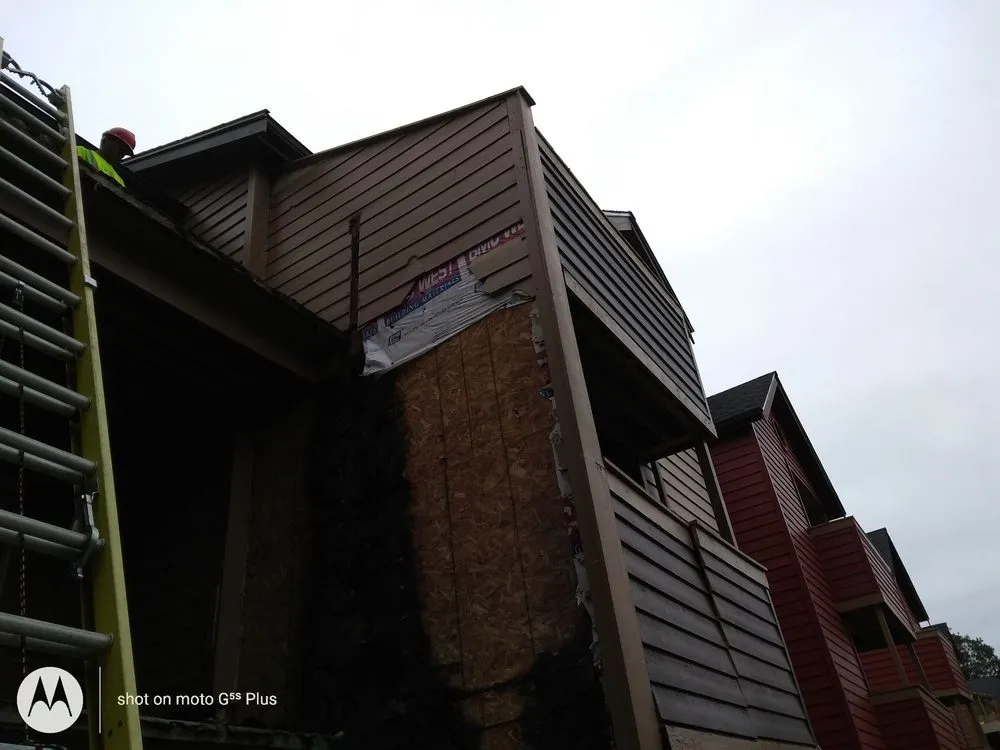 Slide of Master Roof Experts