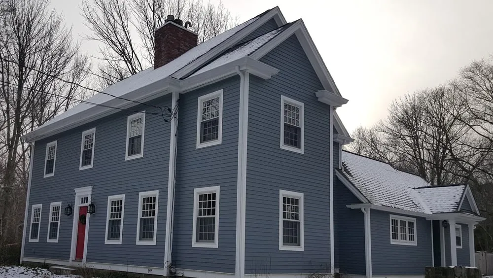 Professional flat roof repair experts serving Auburndale, MA - MasterCraft