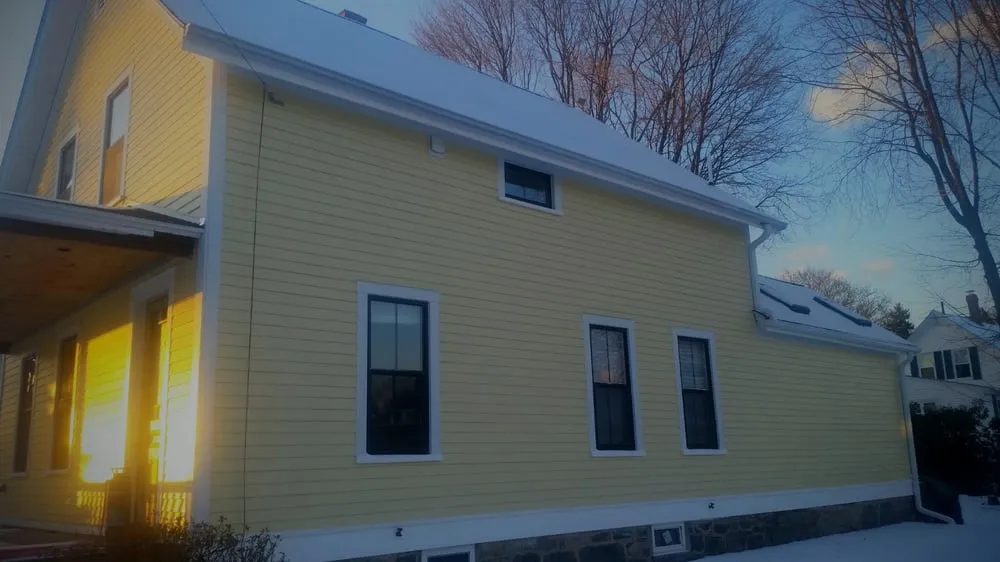 Professional roof replacement experts serving Auburndale, MA - MasterCraft