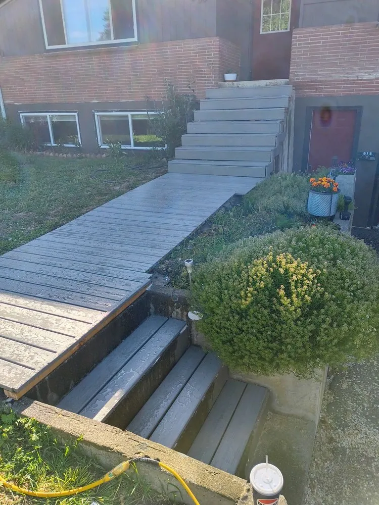 Slide of Matt The Handyman