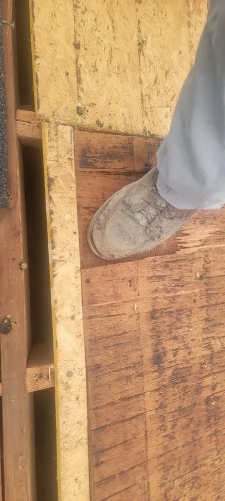 Slide of Mattew Taylors Roofing