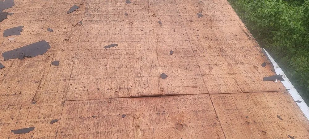 Slide of Mattew Taylors Roofing