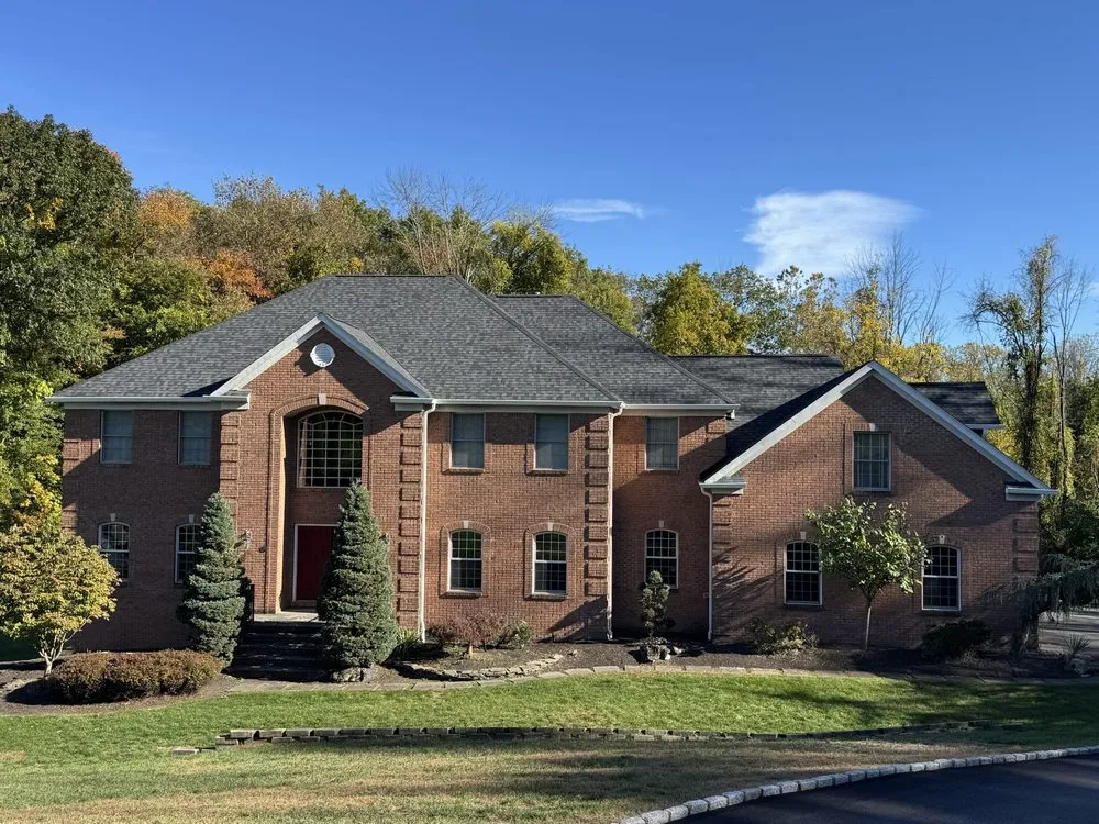 Slide of Matute Roofing