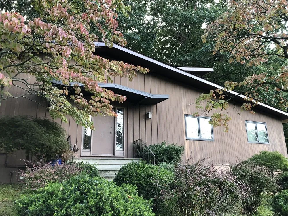 Slide of Matute Roofing