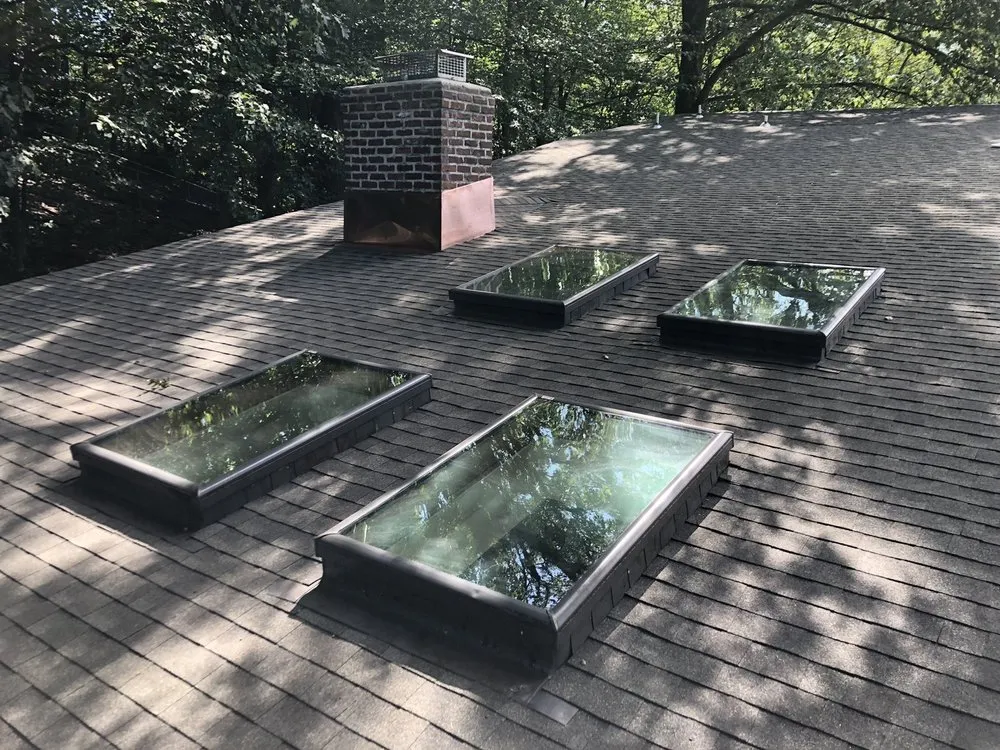 Slide of Matute Roofing