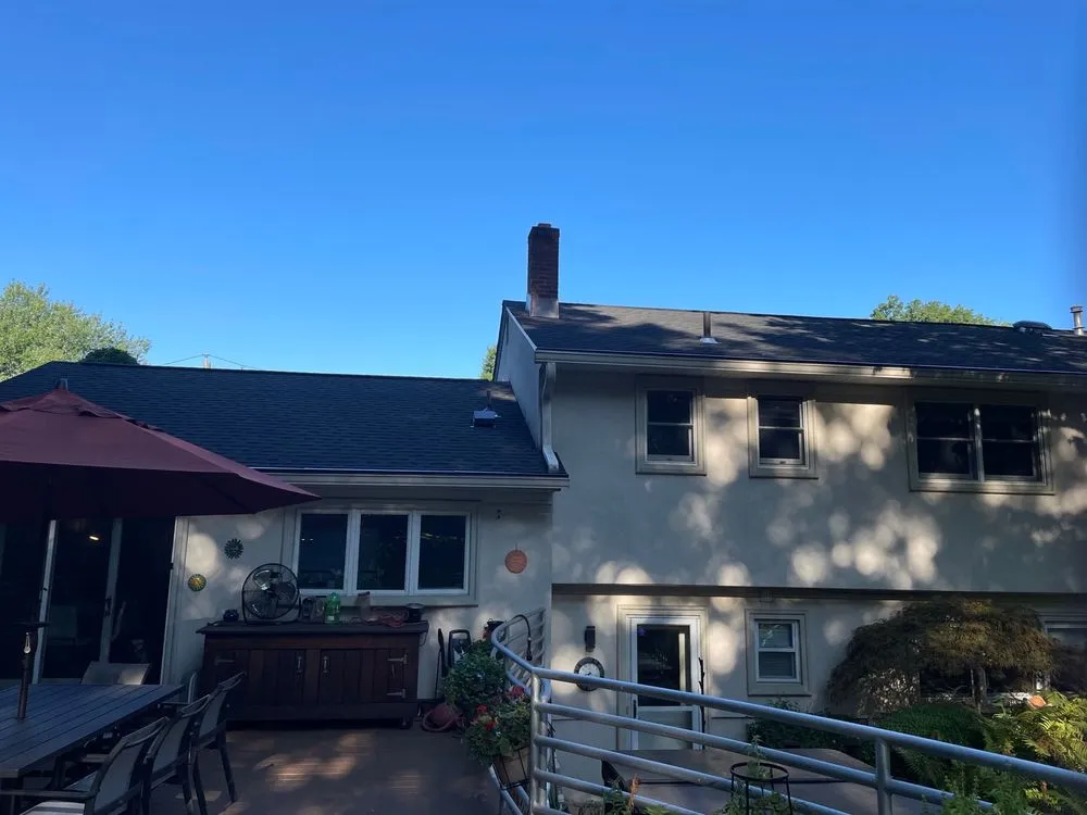 Slide of Matute Roofing