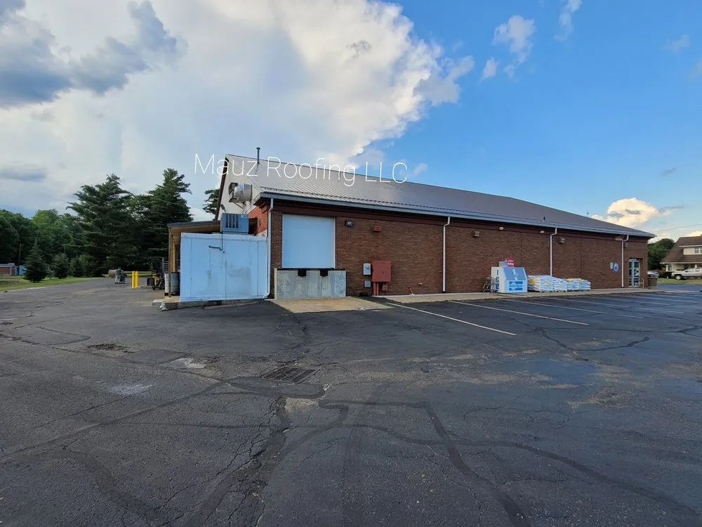 Slide of Mauz Roofing