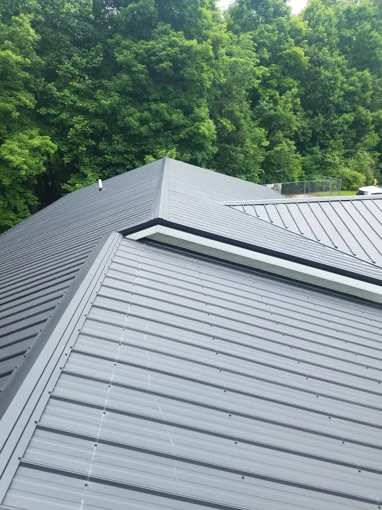 Slide of Mauz Roofing