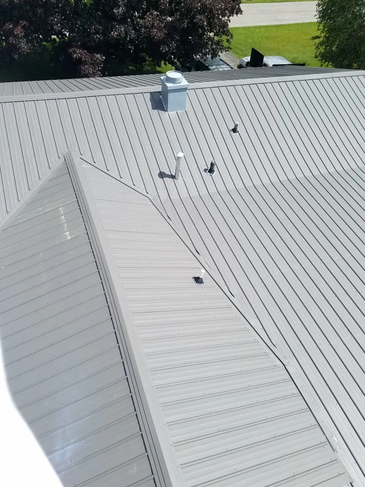 Slide of Mauz Roofing