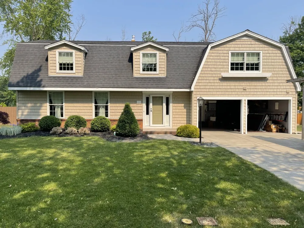 Slide of Mavbrant Construction