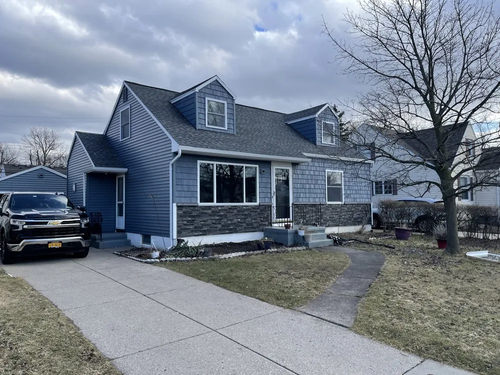 Slide of Mavbrant Construction