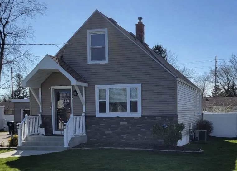 Slide of Mavbrant Construction