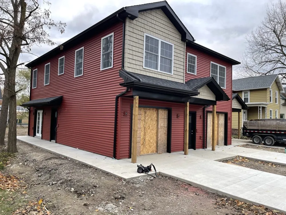 Slide of Mavbrant Construction