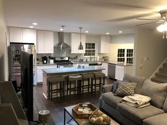 Maverick Home Remodeling Logo