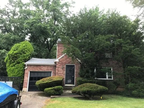 Slide of Maverick Roofing