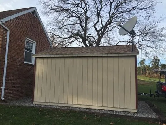 Slide of Maverick Roofing