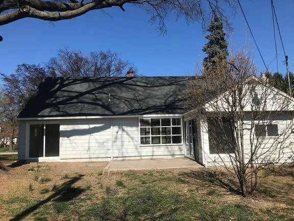 Slide of Maverick Roofing