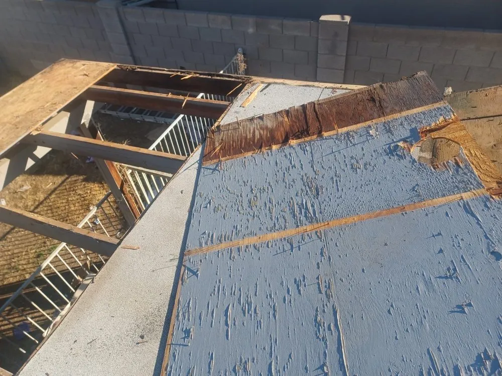 Slide of Maverik Roofing