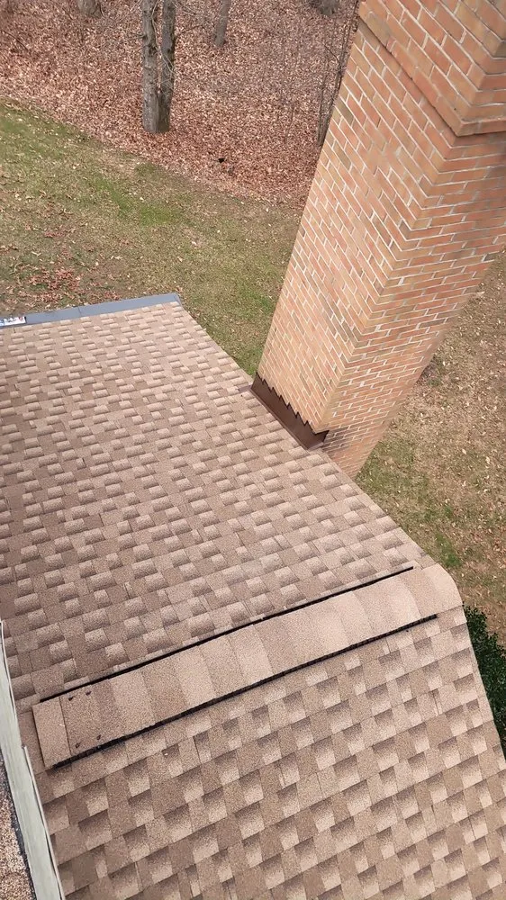 Slide of Max contracting