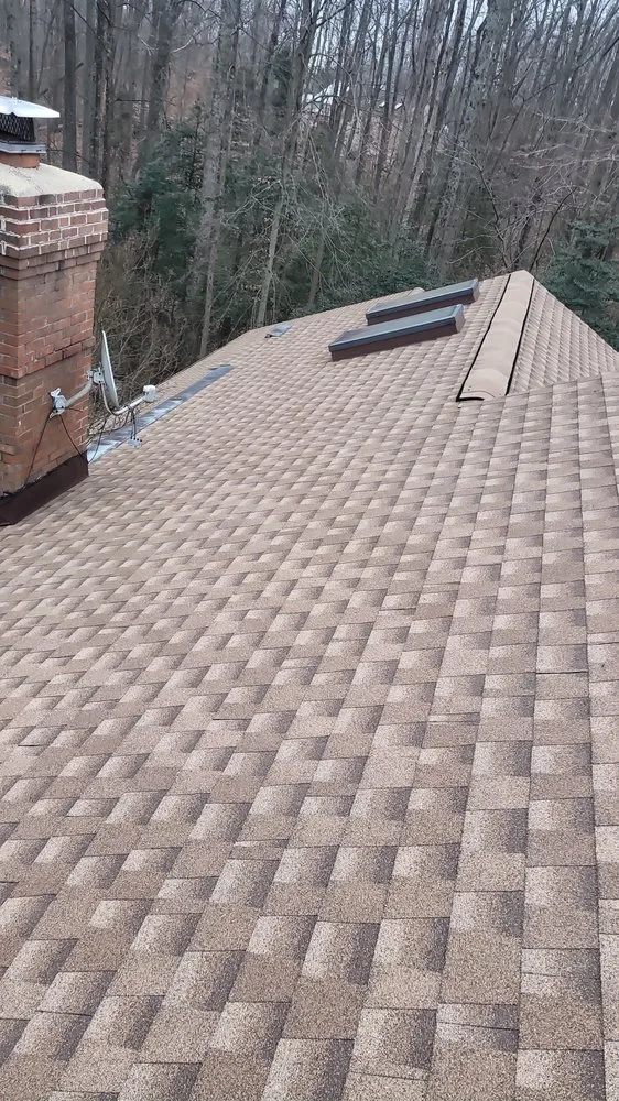 Slide of Max contracting