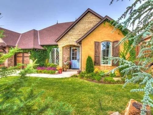 Slide of Max Roofing & Restoration