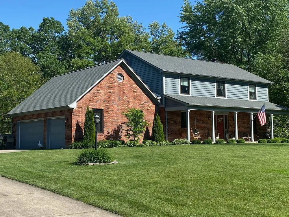 Slide of Maxim Roofing Co