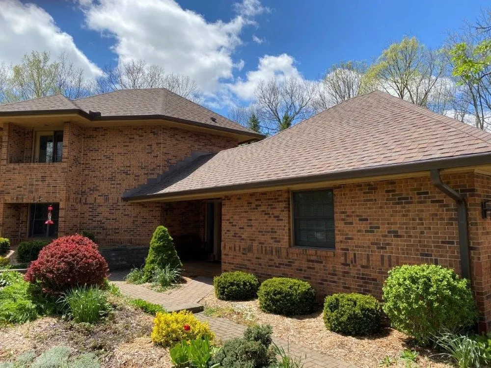 Slide of Maxim Roofing Co