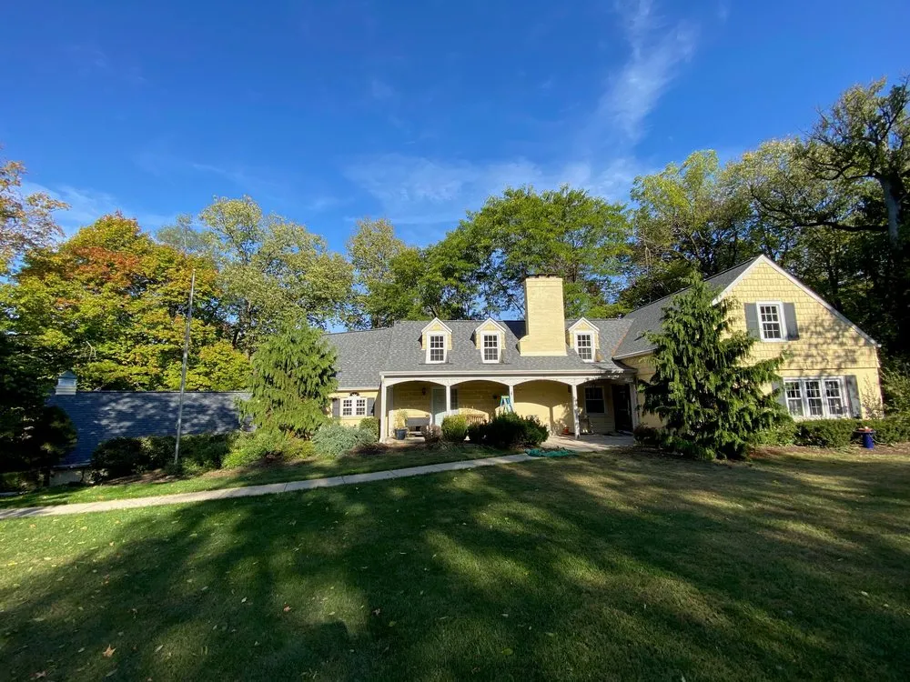 Slide of Maxim Roofing Co