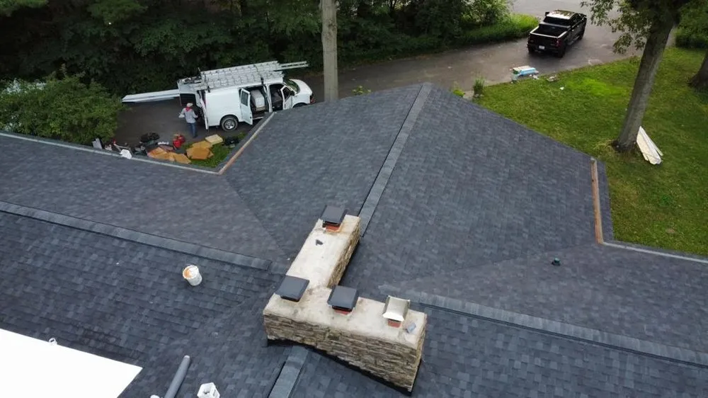 Top-rated roof leak repair with free inspection in Clayton, IN by Maximond Company