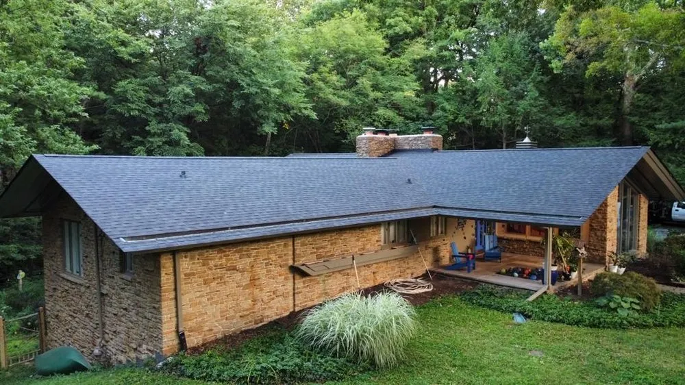 Emergency roof repair in Clayton, IN by Maximond Company