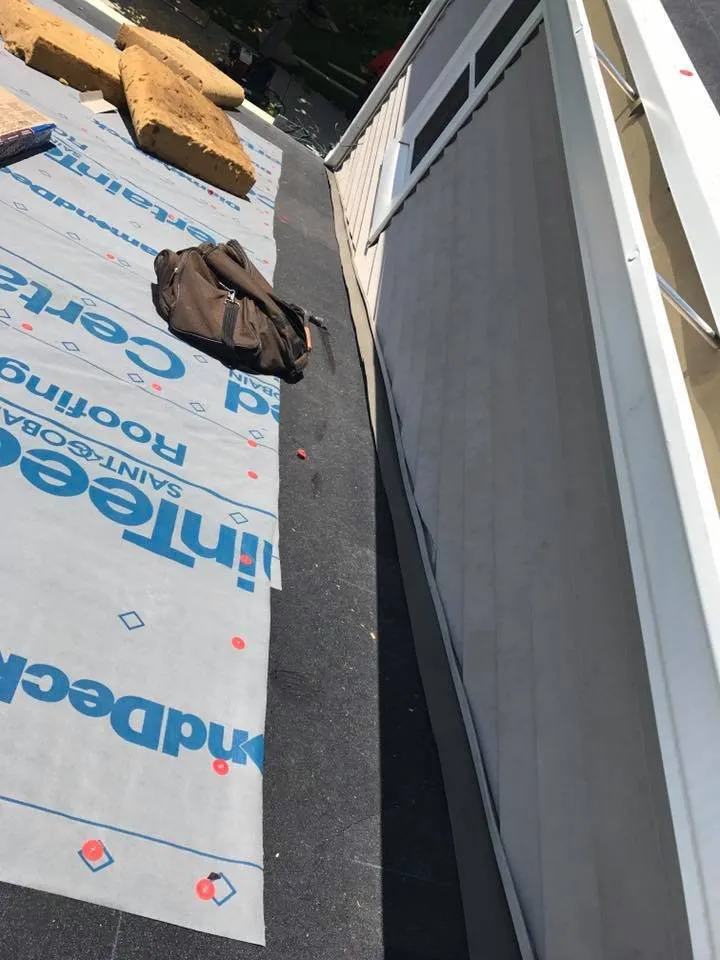 Licensed roof leak repair in Clayton, IN - Maximond Company