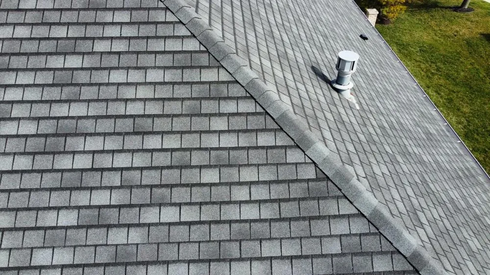Reliable residential roofing service experts serving Clayton, IN - Maximond Company