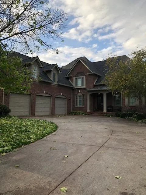 Slide of Maximus General Contracting