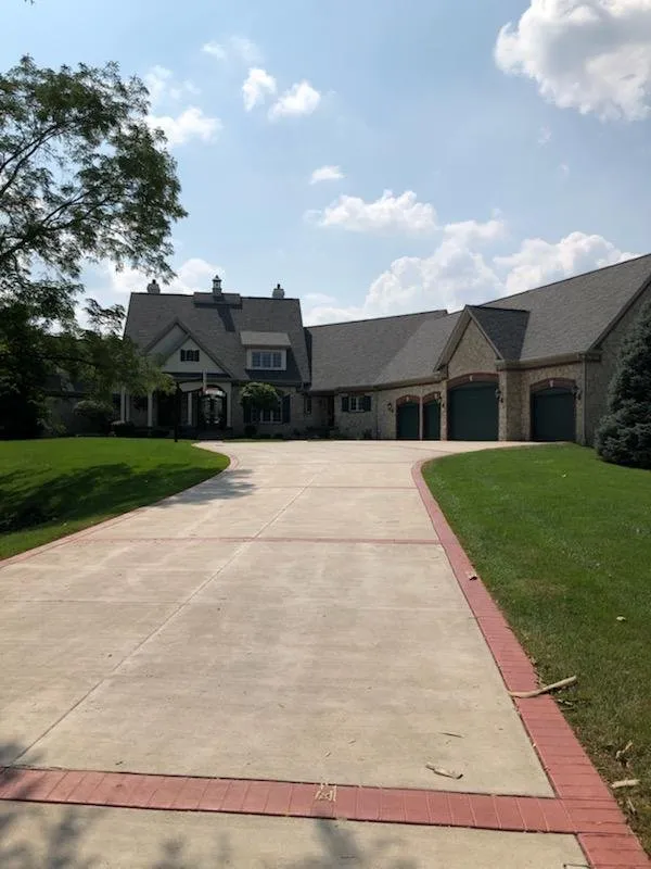 Slide of Maximus General Contracting