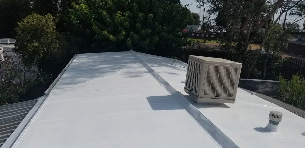 Slide of Maximus Roofing