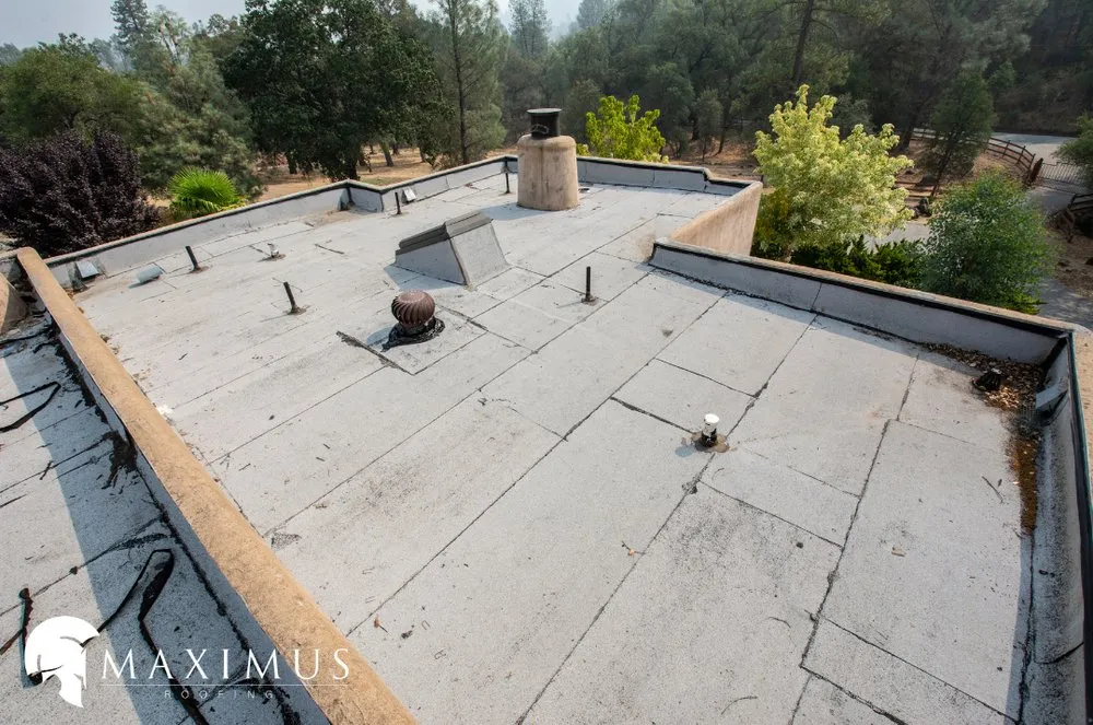 Slide of Maximus Roofing