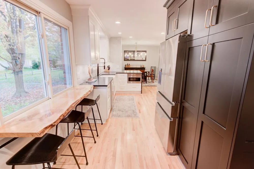 Slide of Maxwell Building Services