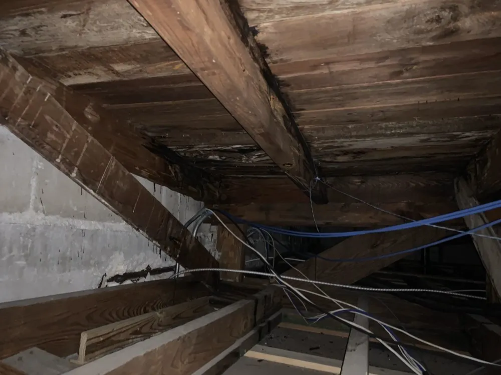 Slide of Maxx Leverage Construction