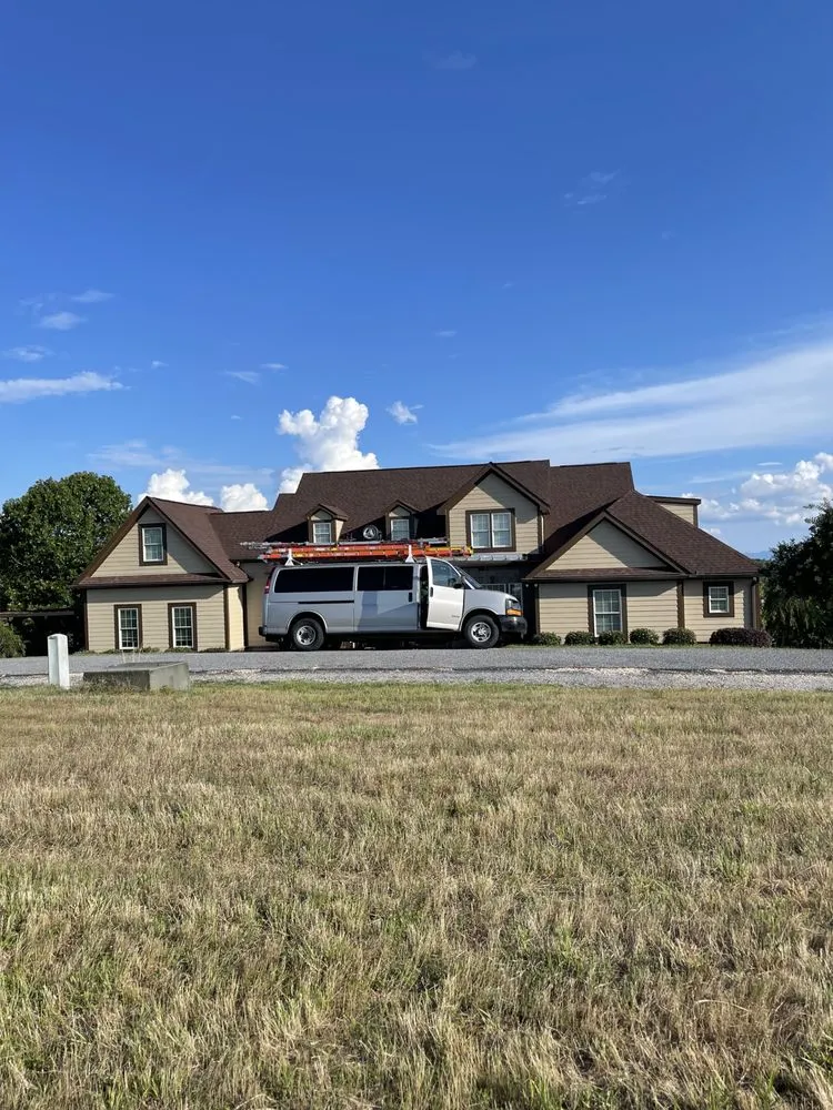 Slide of Mayan Roofing & Construction