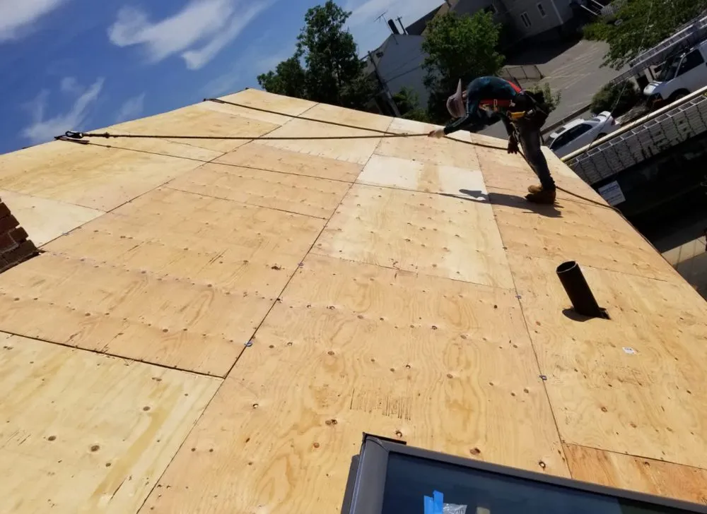 Slide of Mayans construction