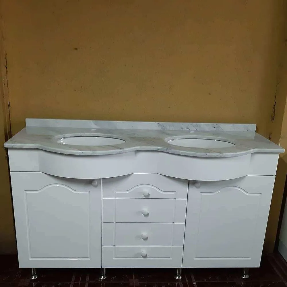 Slide of Mayra's Contracting Services