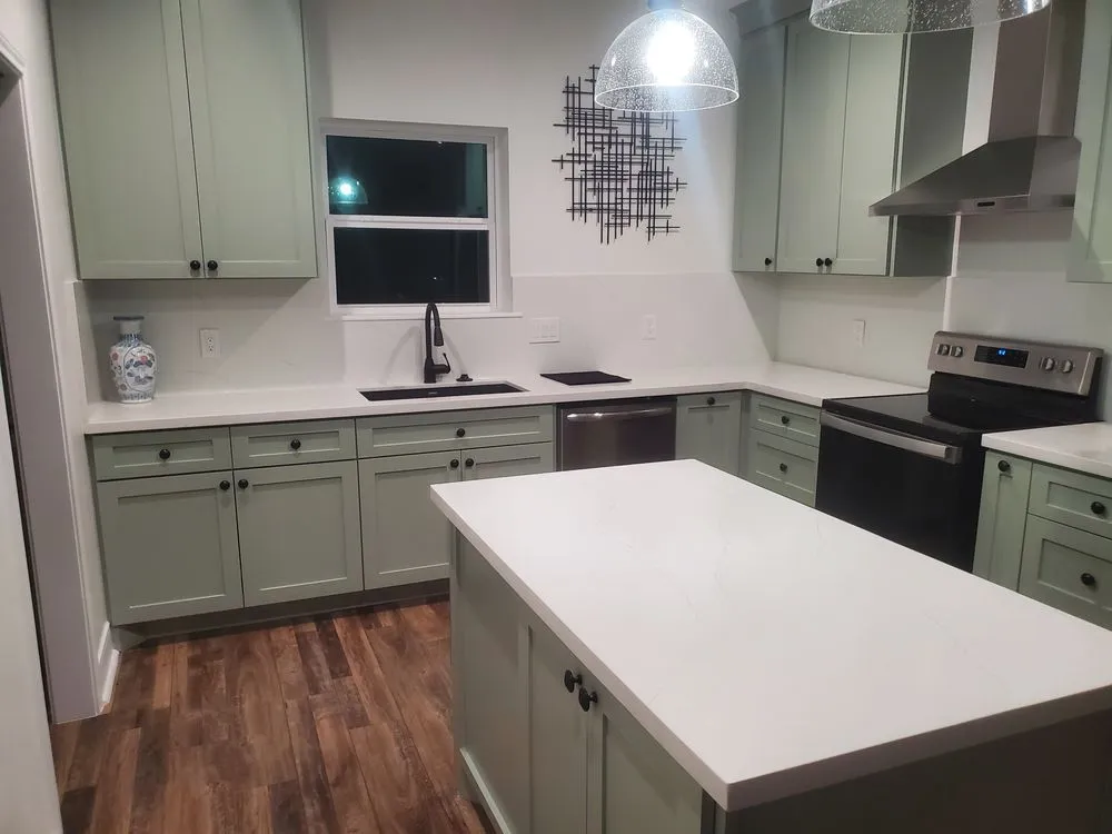 Slide of Mayra's Contracting Services