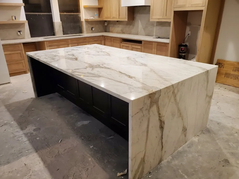 Slide of Mayra's Contracting Services