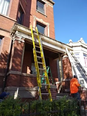 Mb Roofing and Construction Logo