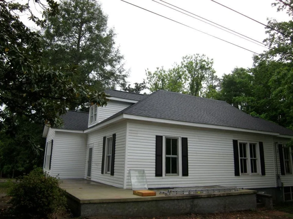 Slide of MBA Roofing - Hickory